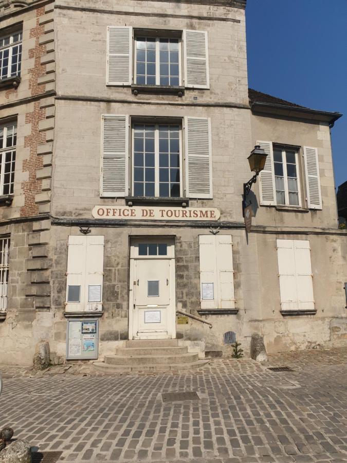 Apartment Le Senlipin, Centre Ville, Coeur De Senlis, Proche Parc Asterix Senlis (Oise)